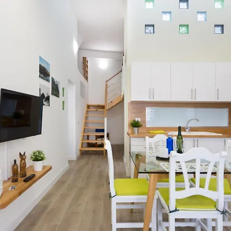 Esquina De Alberto N1 Con Wifi, Cerca De La Playa En - Es-279-3 Daire *